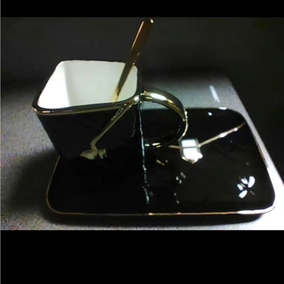 Bag-shaped Mug Ceramic Coffee Cup And Saucer 1 Set
Afternoon Tea Dessert - Picture 15 of 16